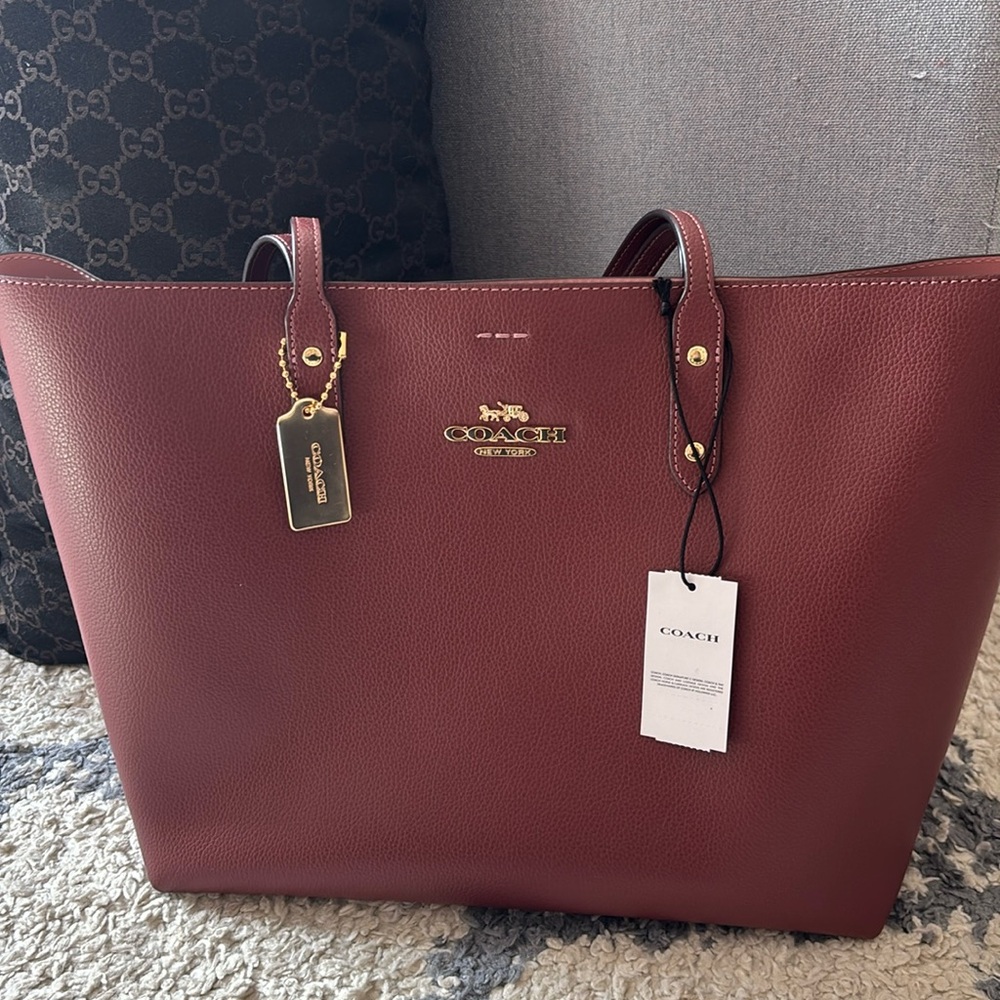 Nwts! COACH 🐎✨leather town tote - Picture 4 of 12